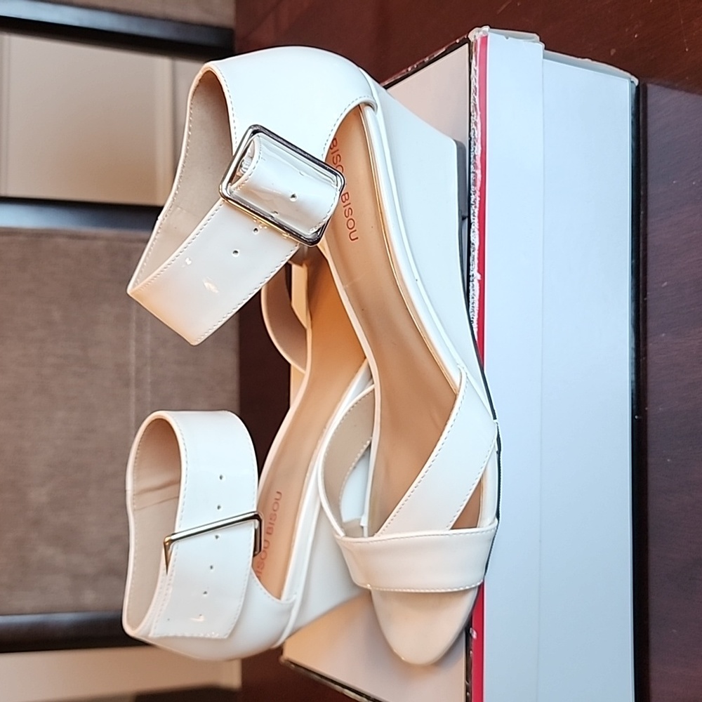 Shoes - Picture 2 of 2